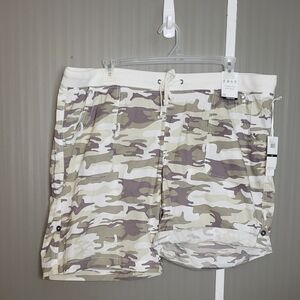 Dā-sh Camouflage Cotton Bermuda Shorts 2X